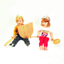 Cardboard Knight Dress-up Set for 4 kids - ROSO
 - 2